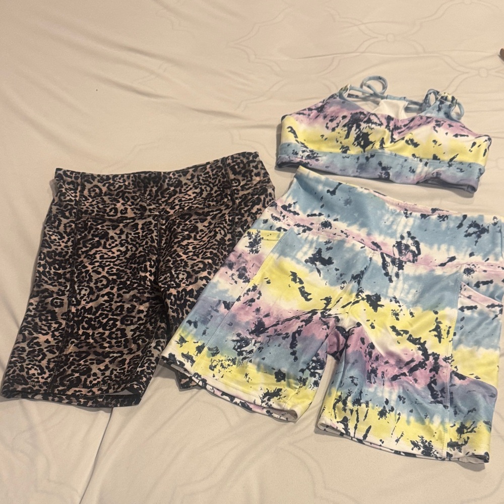 Lot of workout clothes !!